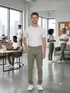 CALÇA SARJA ELASTANO E BOLSO CELULAR